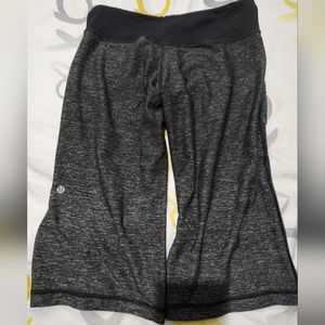 Lululemon Clam Digger Athletica